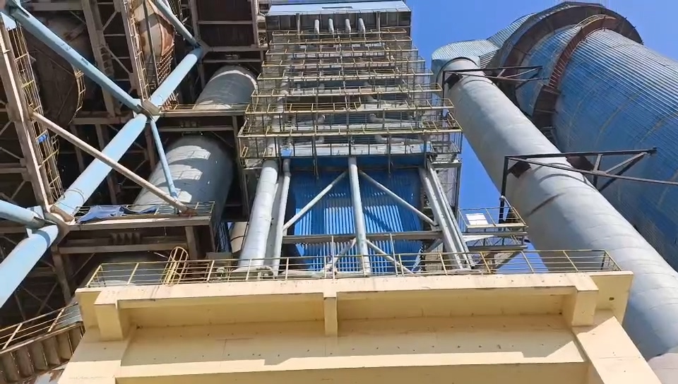 賓西水泥廠，應用我公司高強無收縮灌漿料，進行設備基礎灌漿